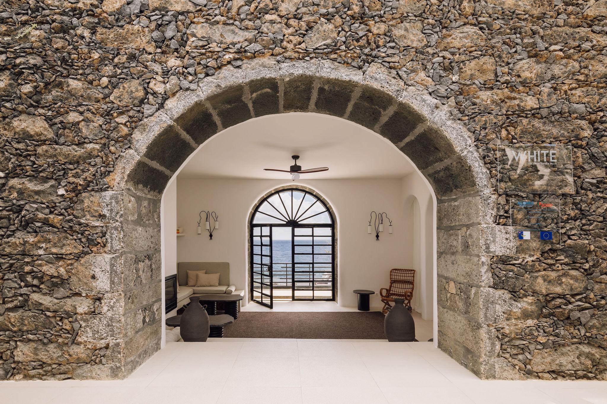 White Exclusive Suites & Villas ラゴア エクステリア 写真
